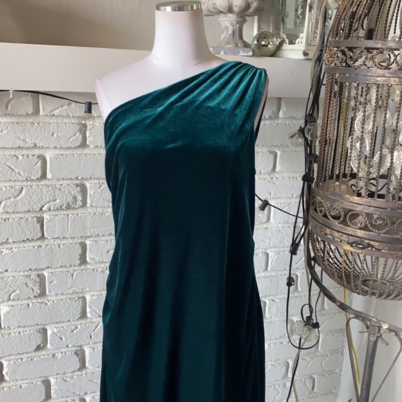 THE PYRAMID COLLECTION GREEN VELVET ONE SHOULDER DRESS LARGE EXCELLENT - Picture 3 of 6